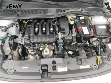 Photo 38 Peugeot 208  PureTech 75 S&S BVM5