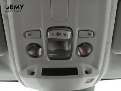 Photo 80 Peugeot 208  PureTech 75 S&S BVM5