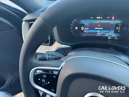 Photo 18 Volvo Xc60  T6 AWD Hybride rechargeable 253 ch+145 ch Geartronic 8