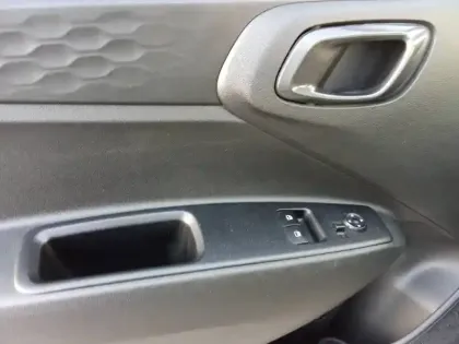 Photo 20 Hyundai I10  1.0 67 ECO