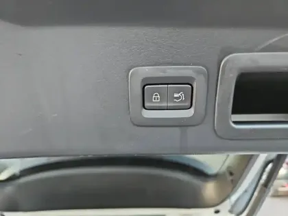 Photo 135 Mazda Cx-30  2.0L e-SKYACTIV X M Hybrid 186 ch 4x2 BVA6