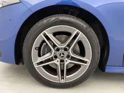 Photo 17 Mercedes Classe A  250 e 8G-DCT