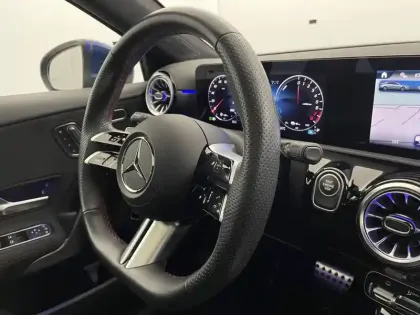 Photo 63 Mercedes Classe A  250 e 8G-DCT