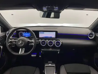 Photo 31 Mercedes Classe A  250 e 8G-DCT