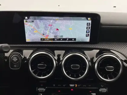 Photo 20 Mercedes Classe A  180 d 8G-DCT