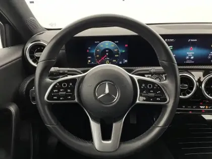 Photo 22 Mercedes Classe A  180 d 8G-DCT