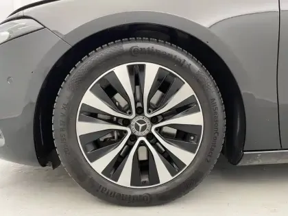 Photo 17 Mercedes Classe A  180 d 8G-DCT