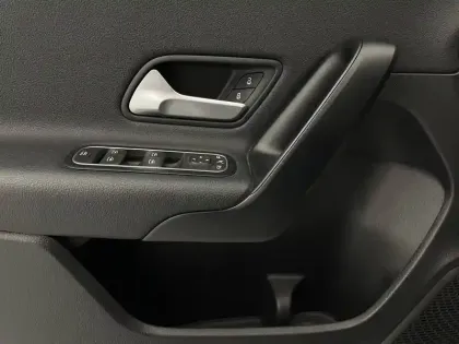 Photo 23 Mercedes Classe A  180 d 8G-DCT