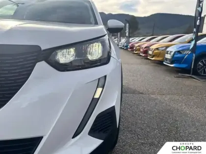 Photo 57 Peugeot 2008  PureTech 130 S&S EAT8