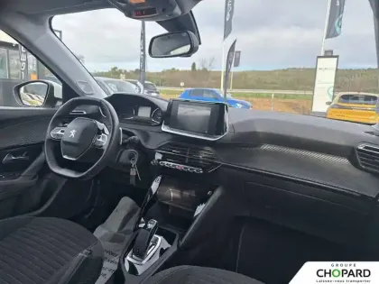 Photo 33 Peugeot 2008  PureTech 130 S&S EAT8