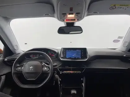 Photo 24 Peugeot 2008  PureTech 100 S&S BVM6