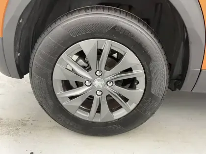 Photo 18 Peugeot 2008  PureTech 100 S&S BVM6