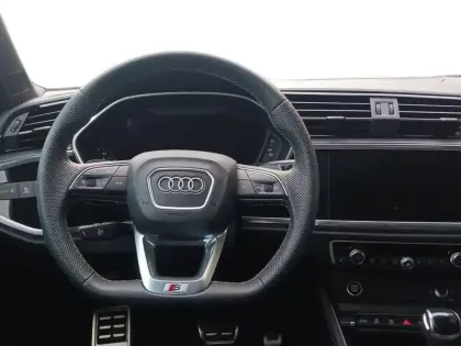 Photo 11 Audi Q3  Sportback 35 TFSI 150 ch S tronic 7