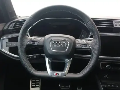 Photo 15 Audi Q3  Sportback 35 TFSI 150 ch S tronic 7