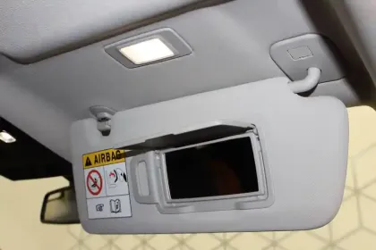 Photo 37 Renault Captur  Blue dCi 95