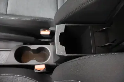 Photo 42 Renault Captur Gén. II (HJB) Ph1 Rive Gauche 5