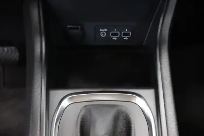 Photo 43 Renault Captur Gén. II (HJB) Ph1 Rive Gauche 5