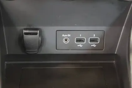 Photo 49 Renault Captur Gén. II (HJB) Ph1 Rive Gauche 5