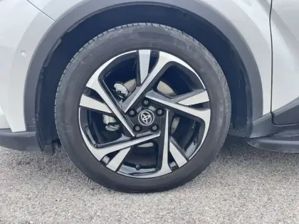 Photo 8 Toyota C-HR  Hybride 1.8L