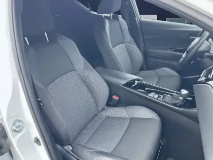 Photo 18 Toyota C-HR  Hybride 1.8L