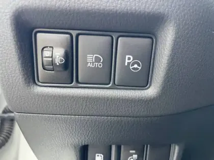 Photo 29 Toyota C-HR  Hybride 1.8L