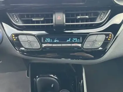 Photo 23 Toyota C-HR  Hybride 1.8L