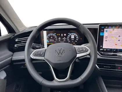 Photo 13 Volkswagen Tiguan  1.5 eTSI 150ch DSG7