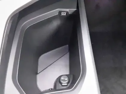 Photo 23 Peugeot 5008  Hybrid 145 e-DCS6