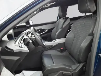 Photo 97 Peugeot 5008  Hybrid 136 e-DCS6