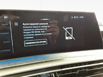 Photo 105 Peugeot 5008  Hybrid 136 e-DCS6