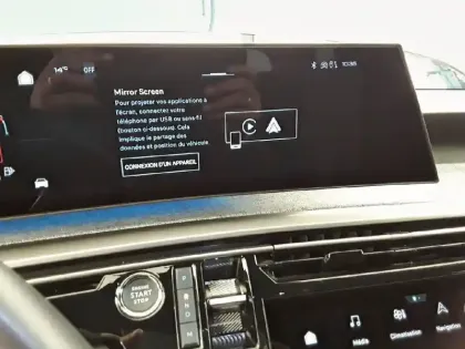 Photo 106 Peugeot 5008  Hybrid 136 e-DCS6