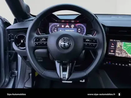 Photo 14 Alfa Romeo Junior  1.2 Ibrida 136 ch eDCT6