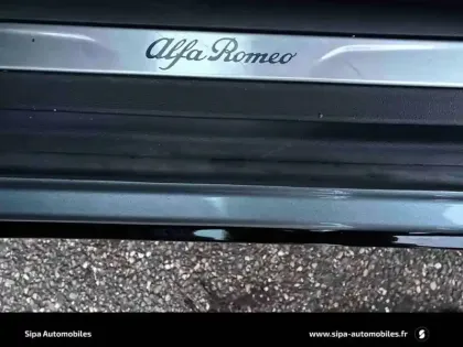 Photo 38 Alfa Romeo Junior  1.2 Ibrida 136 ch eDCT6