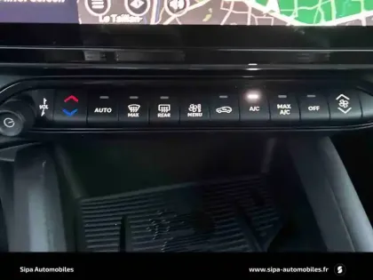 Photo 23 Alfa Romeo Junior  1.2 Ibrida 136 ch eDCT6