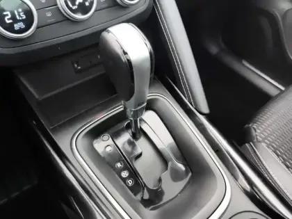 Photo 11 Renault Kadjar  TCe 140 FAP EDC