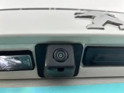 Photo 34 Peugeot 2008  PureTech 100 S&S BVM6