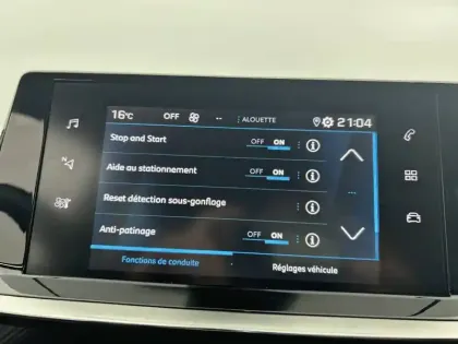 Photo 73 Peugeot 2008  PureTech 100 S&S BVM6