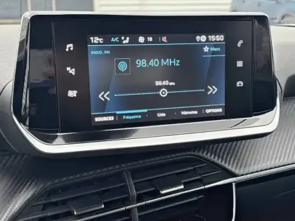 Photo 14 Peugeot 2008  PureTech 100 S&S BVM6