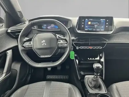 Photo 27 Peugeot 2008  PureTech 100 S&S BVM6