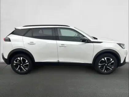 Photo 23 Peugeot 2008  PureTech 100 S&S BVM6