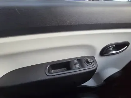 Photo 31 Renault Twingo  III SCe 65