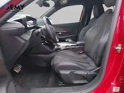 Photo 29 Peugeot 2008 Gén. II Ph1 NG GT 5