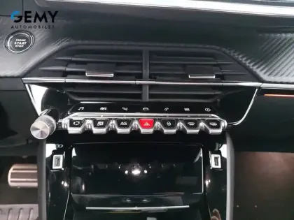 Photo 16 Peugeot 2008 Gén. II Ph1 NG GT 5