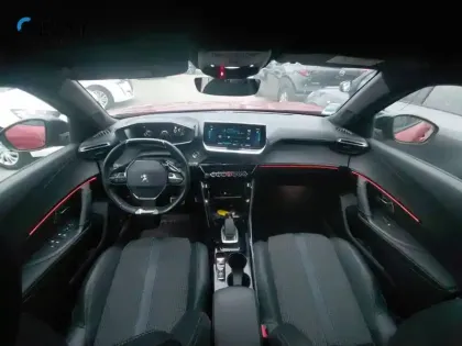 Photo 28 Peugeot 2008 Gén. II Ph1 NG GT 5