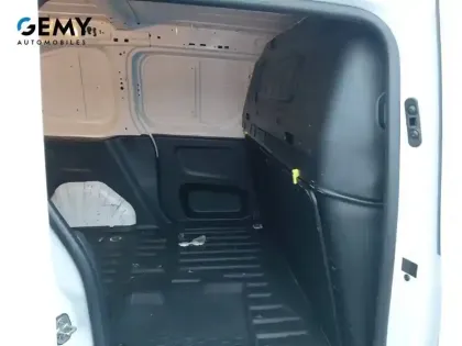 Photo 9 Peugeot Partner  FOURGON STANDARD 650 KG BLUEHDI 100 S&S BVM5