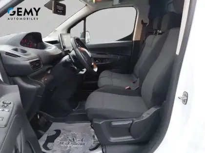 Photo 8 Peugeot Partner  FOURGON STANDARD 650 KG BLUEHDI 100 S&S BVM5