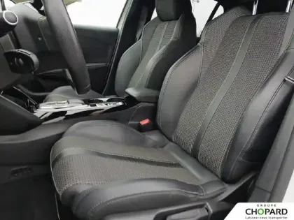 Photo 10 Peugeot 208  Electrique 50 kWh 136ch
