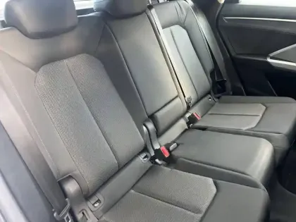 Photo 9 Audi Q3  35 TFSI 150 ch S tronic 7