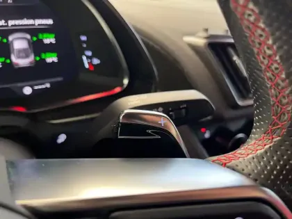 Photo 40 Audi R8  V10 Plus 5.2 FSI 610 S tronic 7 Quattro