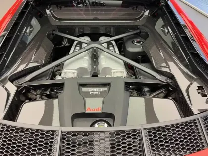 Photo 28 Audi R8  V10 Plus 5.2 FSI 610 S tronic 7 Quattro